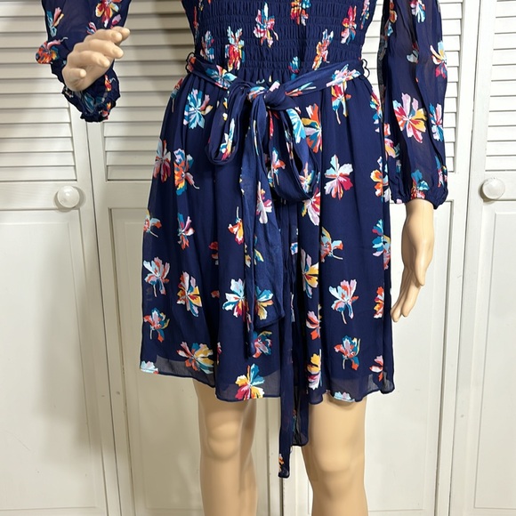 Shoshanna Smocked Floral Short Dress with Long Sleeves Size 8 - Picture 7 of 16